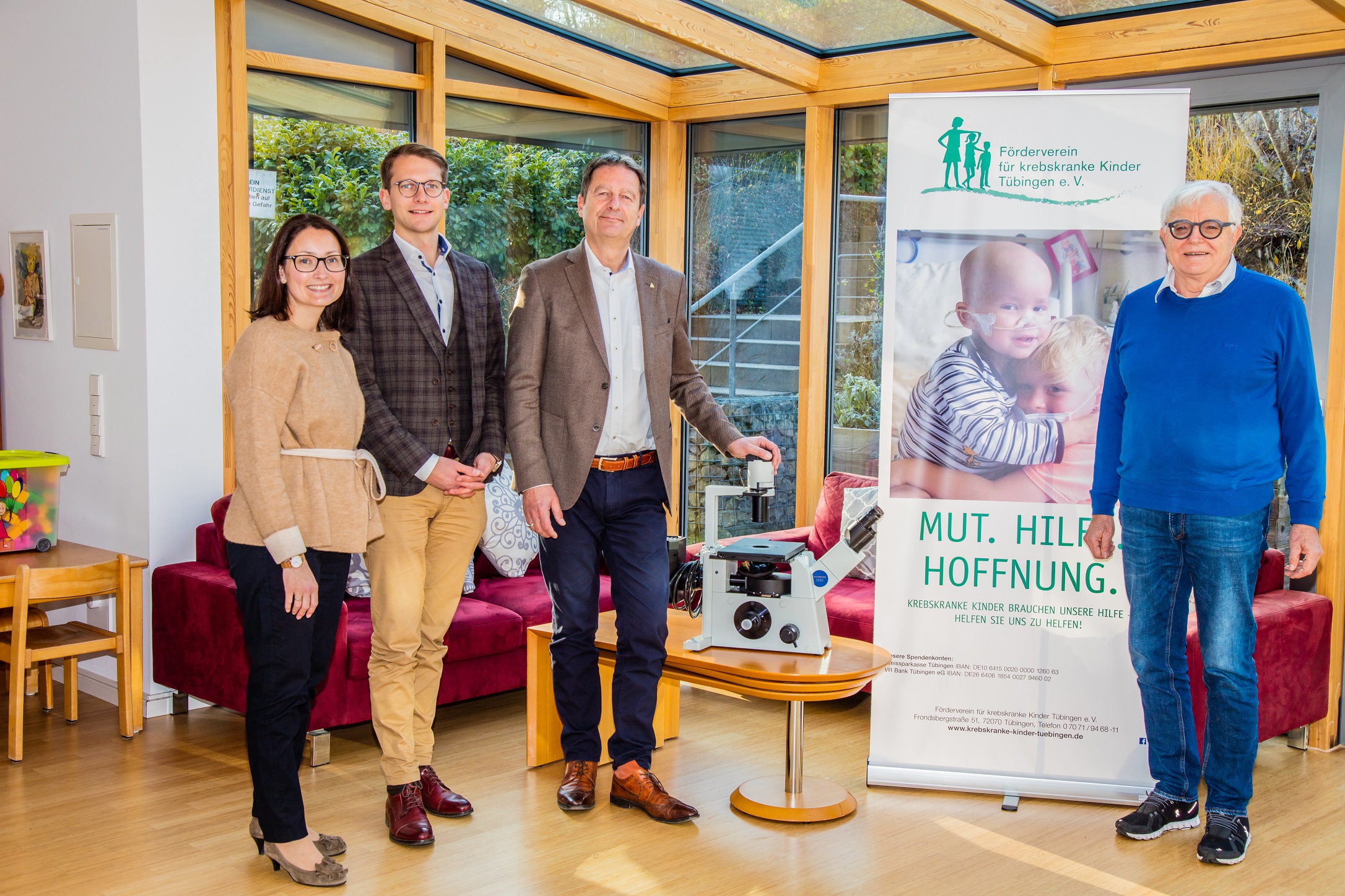 Spendenübergabe an den Förderverein krebskranker Kinder Tübingen e.V.